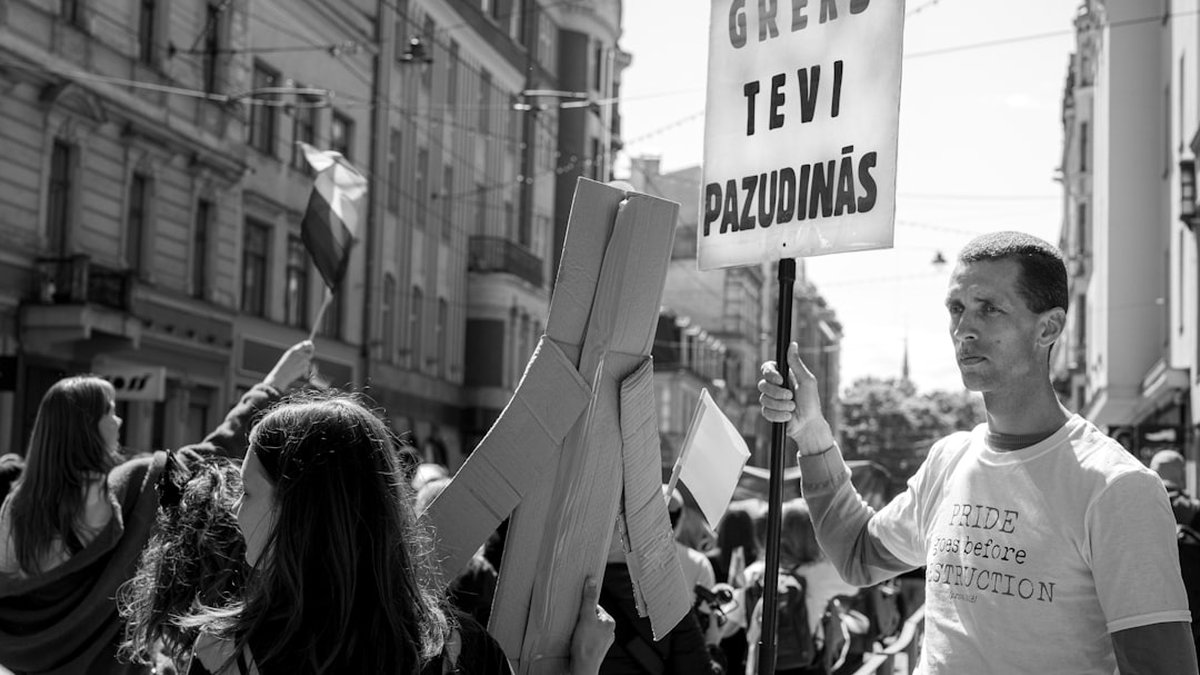 Estrategias fiscales tras okupación: reclamar IVA e IRPF con éxito